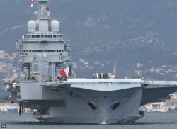 НАТО стягивает военные корабли к Ливии